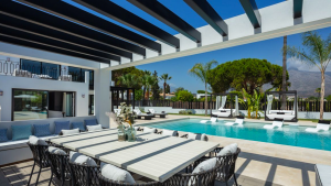 Elegant Villa in Nueva Andalucia