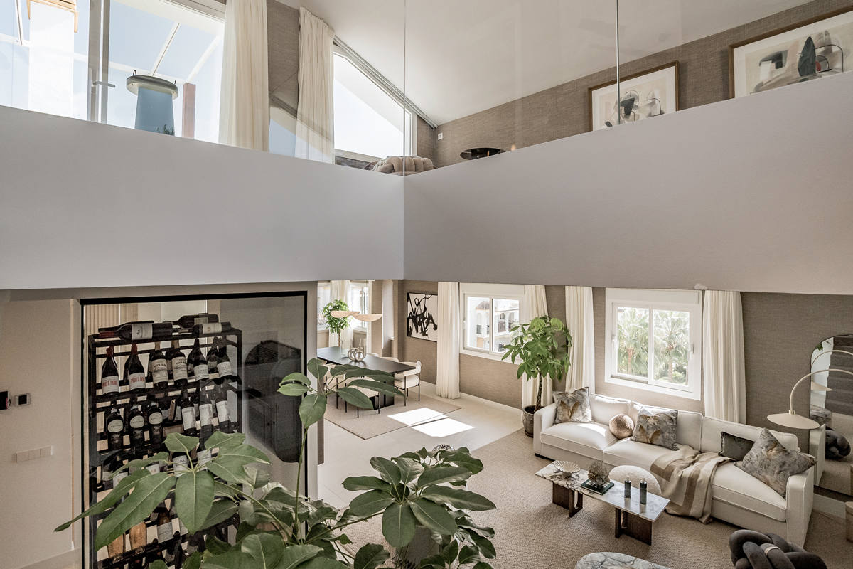 Luxurious duplex penthouse for sale Marbella golden mile