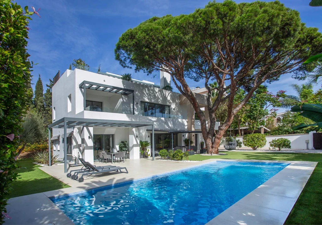 For sale villa in Golden Mile Marbella